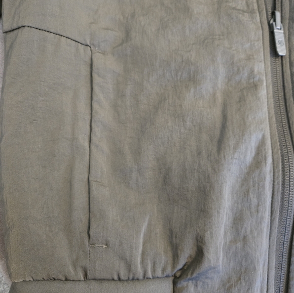 Lululemon Athletic Bomber Jacket Womens Small Green - Picture 7 of 9